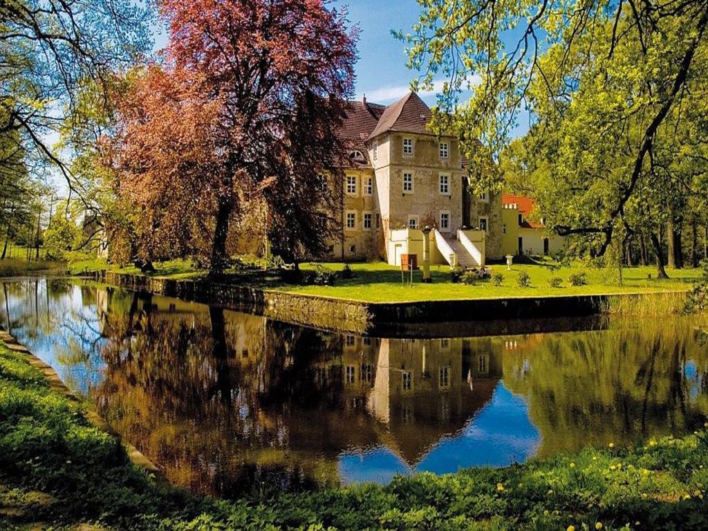 Hotel Wasserschloss Mellenthin Buitenkant foto